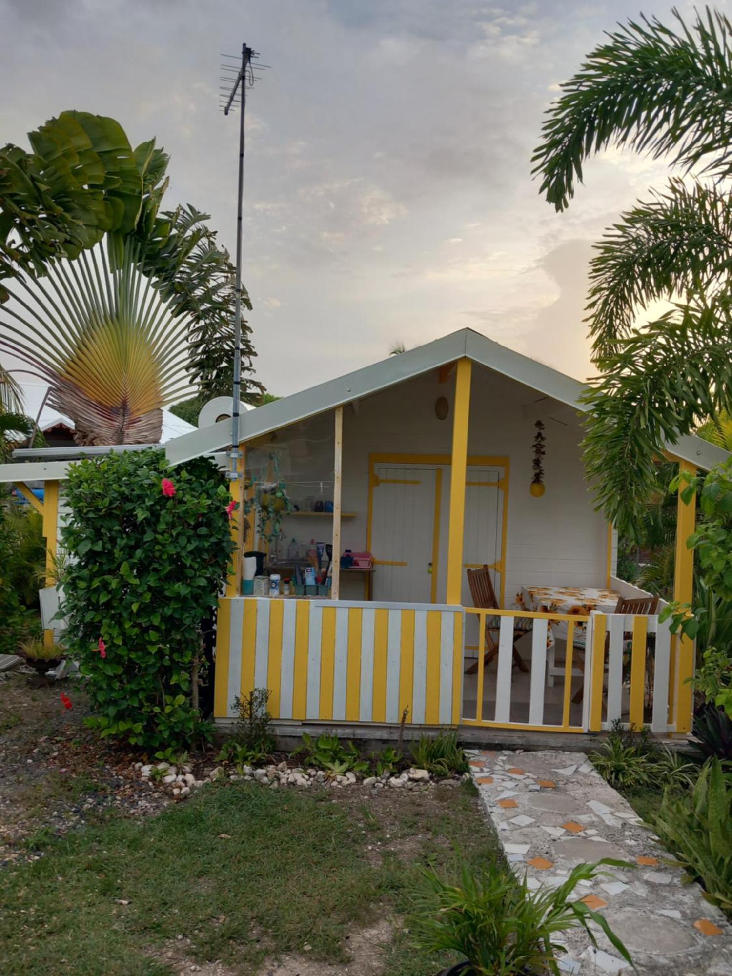 Cabane Au Soleil By แซงต์-ฟรองซัวส์ ภายนอก รูปภาพ